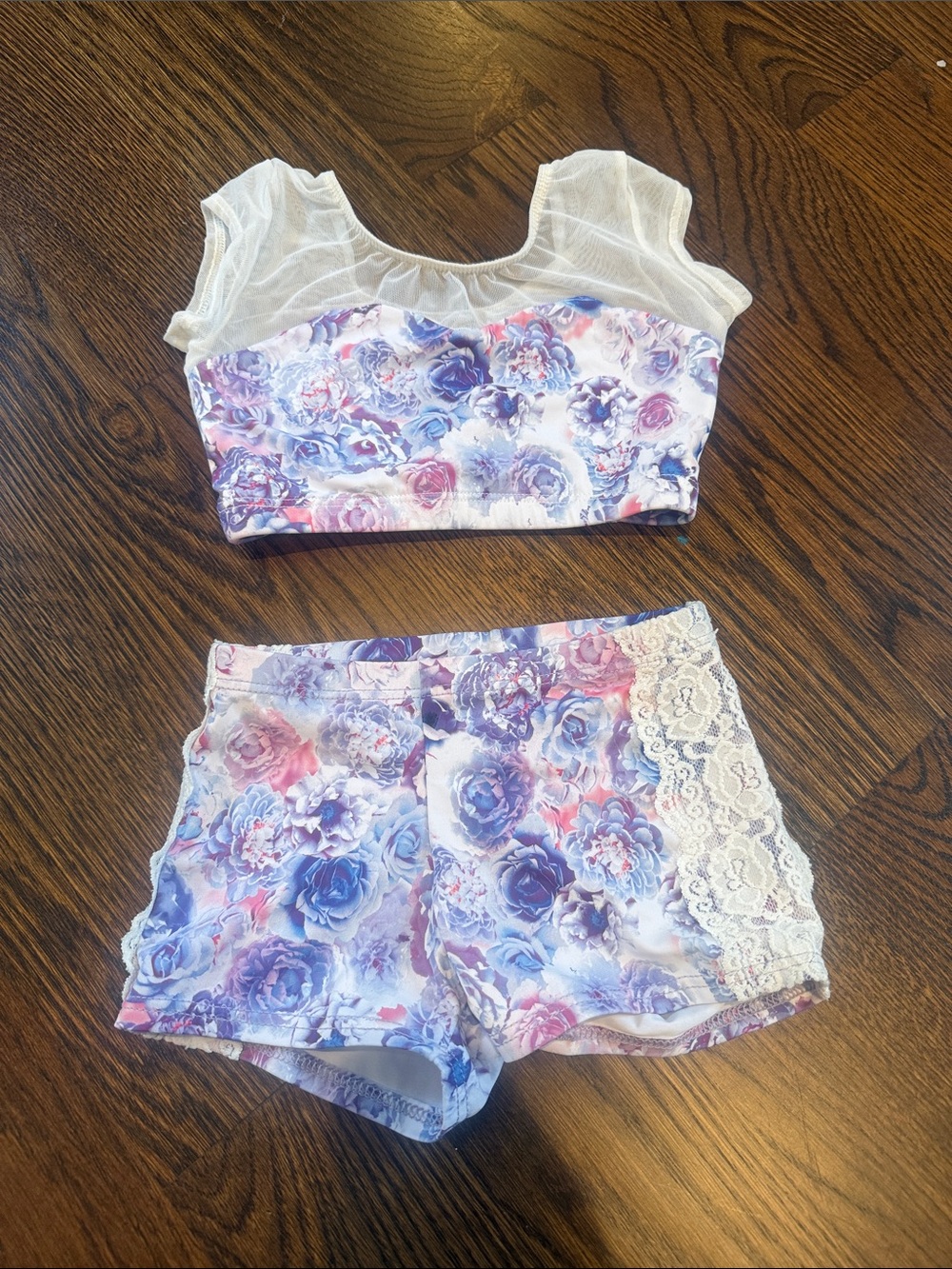 Floral Lace Trim Sleep Set - White & Lavender dance/gymnastics